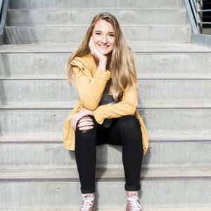 Meet your Posher, Caleigh